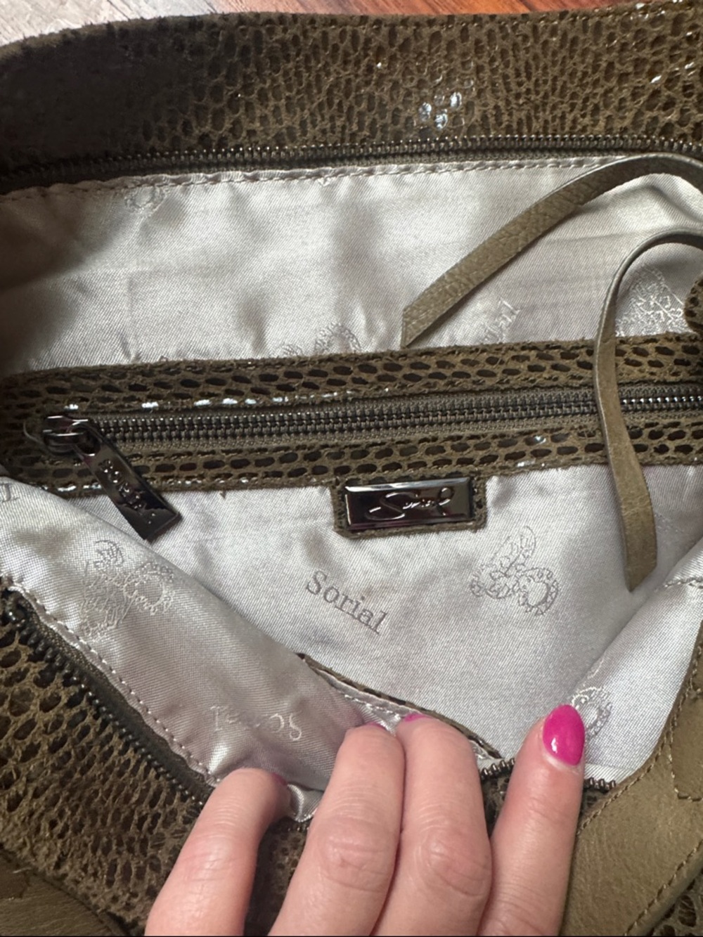 SORIAL Snake-Embossed Hobo Shoulder Bag - Picture 6 of 7